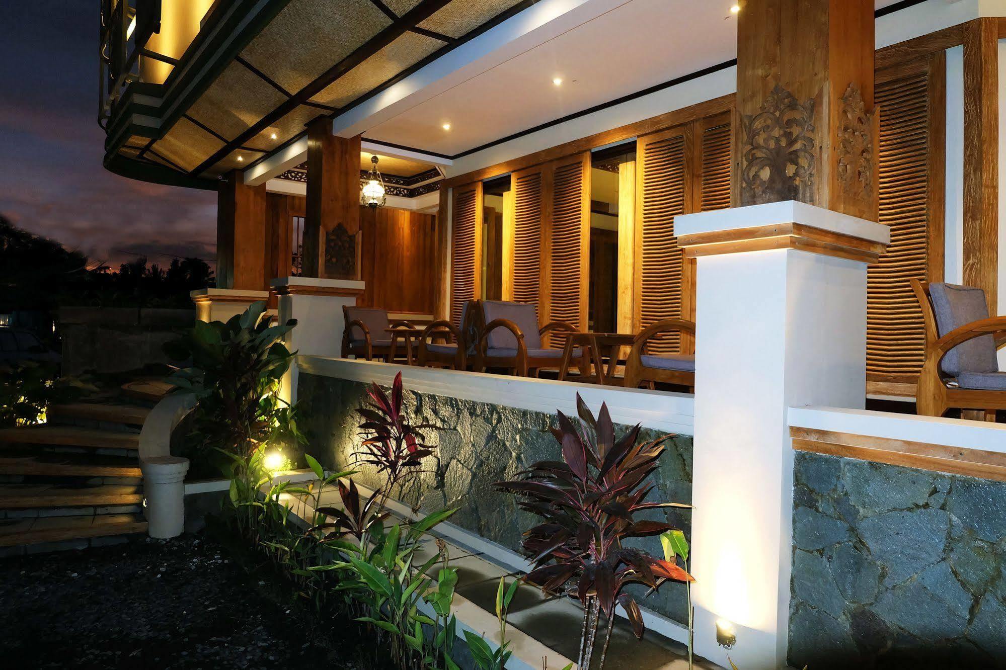 Paditeras Boutique Hotel Seminyak Bagian luar foto